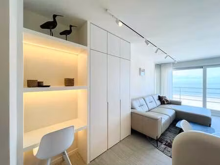 2-slaapkamer met frontaal zeezicht te duinbergen!