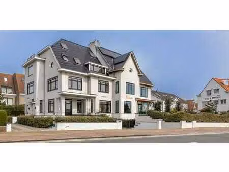 villa spacieuse et luxueuse près de la plage à duinbergen