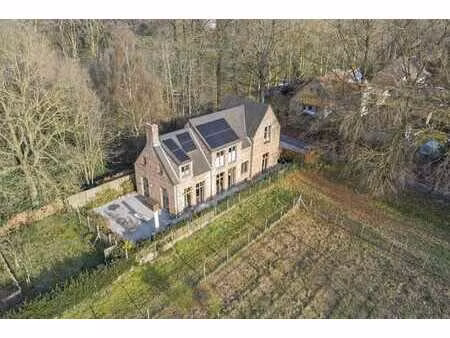 maison unique à vendre dans les bois de wingene