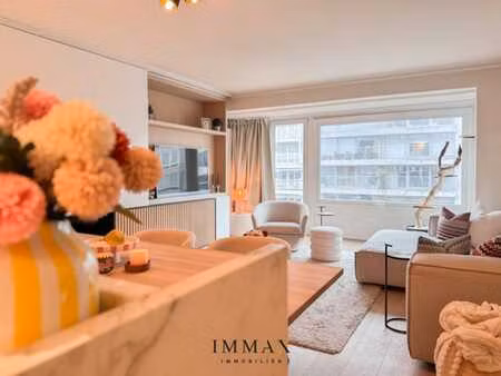 magnifiquement et sapciaux rénové appartement de 2 chambres