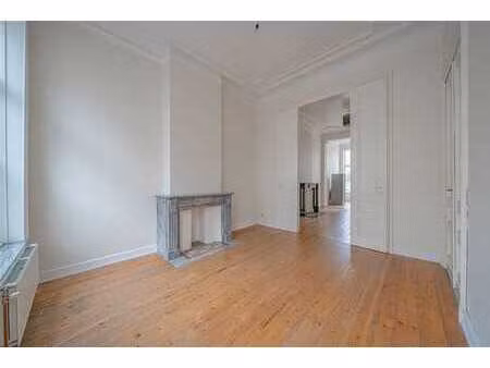 couronne - magnifique duplex avec jardin - peb = d