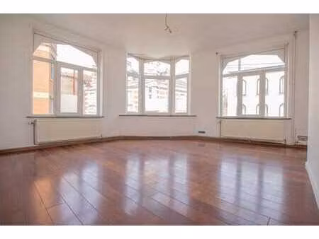 joli appartement en plein coeur de binche