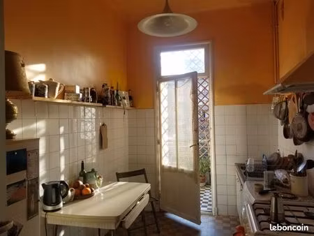 location 1 mois grand t2 avec balcon