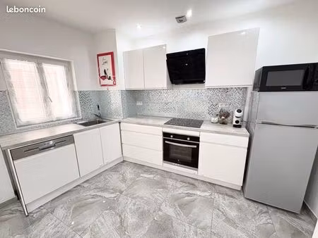 t2 entièrement rénové – village des camoins – 13011 marseille