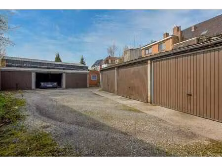 ideale investering: complex met 7 garages te koop