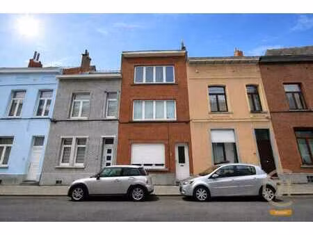 immeuble de rapport avec 3 appartements