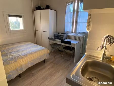 meublé lumineux au sein d’une bastide   aix centre