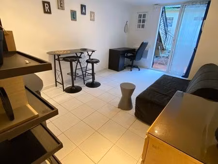 studio timone avec patio