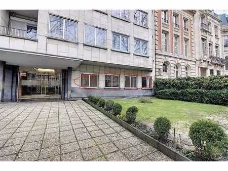 rond point montgomery. cabinet 65m²