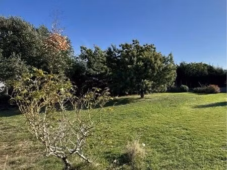 terrain constructible 541m2 - la salaire
