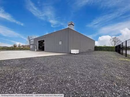 entrepôt et appartement à vendre à estaimpuis.