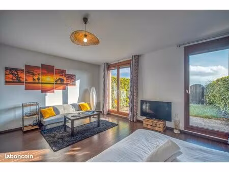 grand t1 33m2 en rez de jardin au calme