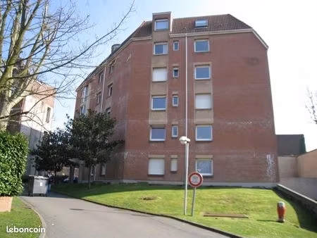 studio 1 pièce 18 m²