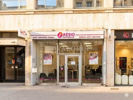 location commerce 55 m² à lyon 2 (69002)