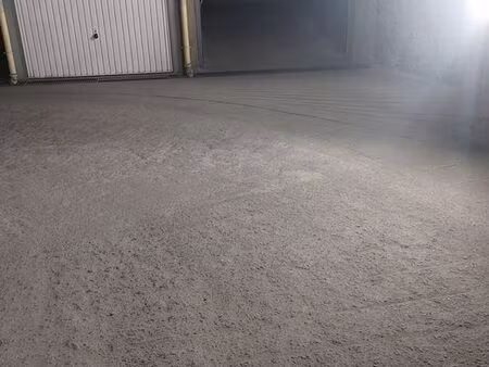 box fermé entre les métros marcadet et jules-joffrin 