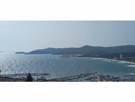 appartement t3 le lavandou - 60 m2 - belle vue mer - terrasse - cave -parking - cave