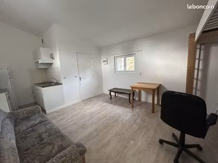 studio 1 pièce 25 m²