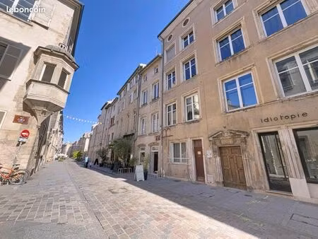 ◊ hyper centre nancy – studio meublé refait à neuf – place carrière ◊