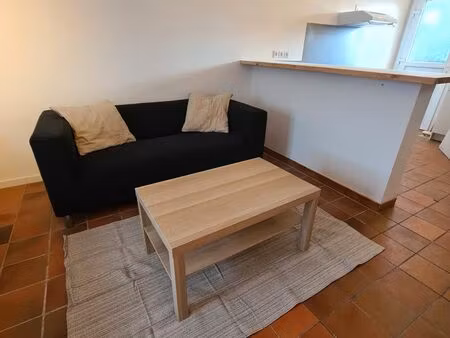 t1 bis jardin / parking nîmes rodilhan 520 euros eau+ électricité comprise