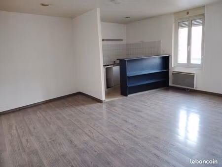 appartement f2 centre-ville - saint-quentin (02)