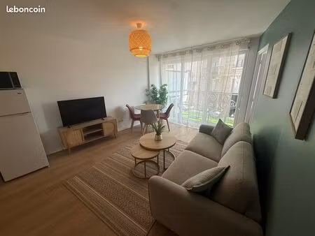 à louer t2 meublé devant le tram