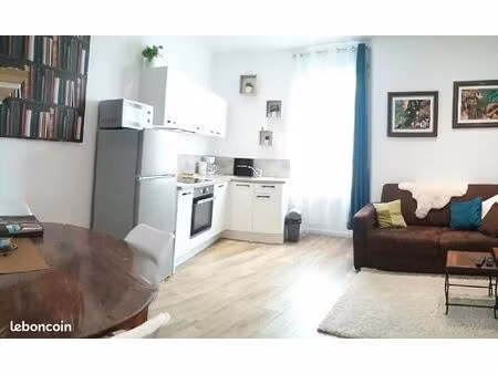 f2 centre ville de saint raphaël