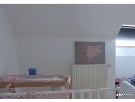 salon/salle à manger (33m²) donnant sur terrasse couverte/jardin exposés sud sans vis-à-vi