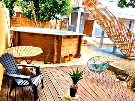 t2 non meublé 60 m2 climatisé vue mer et montagne accès piscine de la résidence