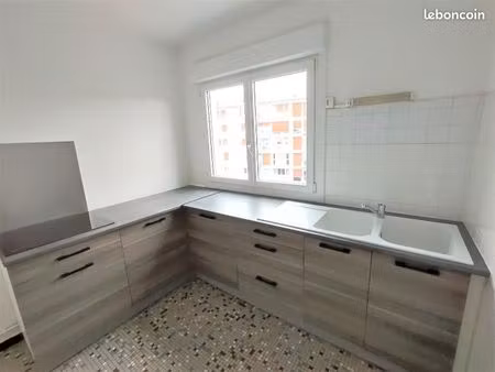 appartement 1 pièce 44 m²