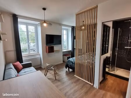 studio 1 pièce 18 m²