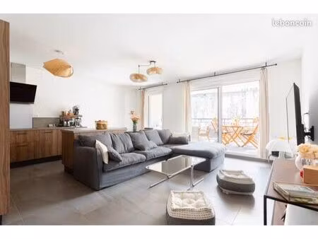 appartement t3 de standing endoume