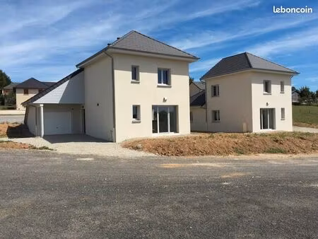 pavillon 4 pièces 82 m²