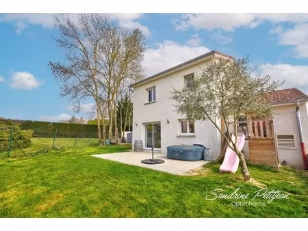 maison à vendre 113 m² - 5 pièces - terrain 504 m² - lapeyrouse 01330