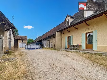 simandre : ancienne longère à 10 min de tournus