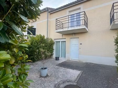 loyettes - maison de 73 m² avec 3 chambres -terrasse et parking