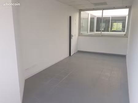 loue bureau gémenos