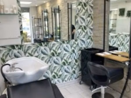 local aménagé salon de coiffure