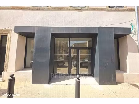 local commercial 111 m² gignac-la-nerthe