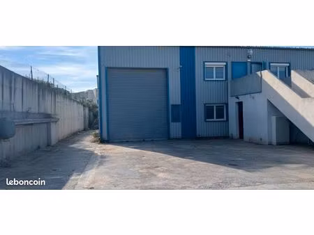 hangar 100m2 + terrain 200m2