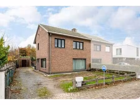 maison semi-mitoyenne clé sur porte à vendre à heusden