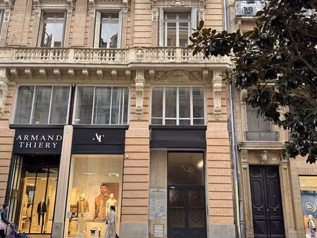 bureau / local à usage professionel ou commercial