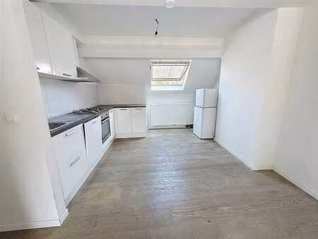 bel appartement 1 chambre avec une mezzanine