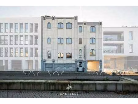 hôtel avec exploitation horeca à gand  entièrement équipé de