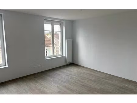 location appartement  55 m² t-3 à bourg-en-bresse  695 €