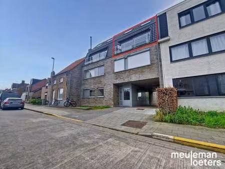 duplex calme avec terrasses ensoleillées