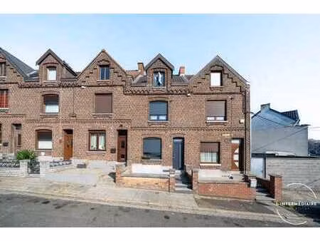 maison 2 façades entièrement rénovée !