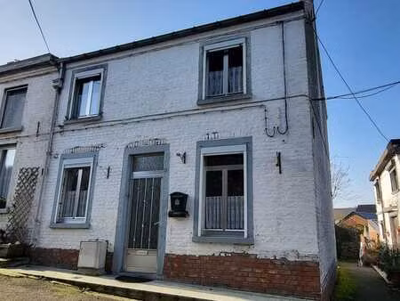 maison 3 façades à rénover & 2 ch & grenier aménageable