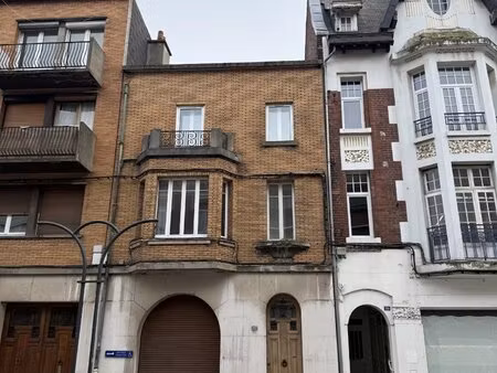 investissement stratégique : ensemble immobilier à fort potentiel (212 m²)