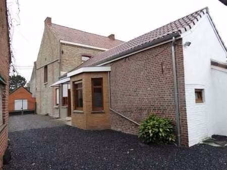 superbe maison 4 ch avec passage latéral et grand jardin