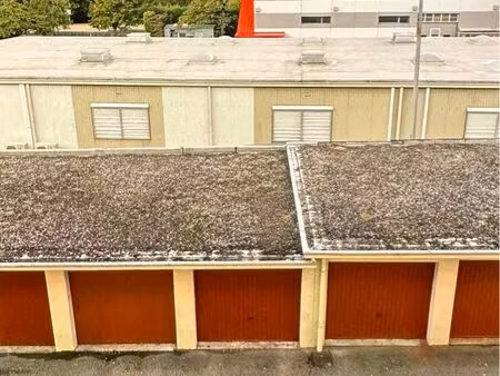 garage fermé -bissardon